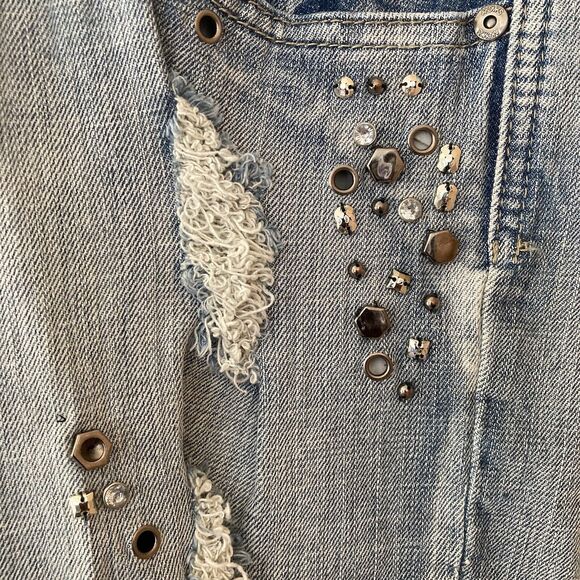 Vintage AKDMKS Shorts Bermuda Womens 13 Distressed Studs Rhinestones - Picture 4 of 6